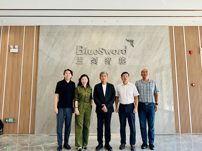 韩强董事长考察调研兰剑智能工厂 双方探讨智慧物流商业合作